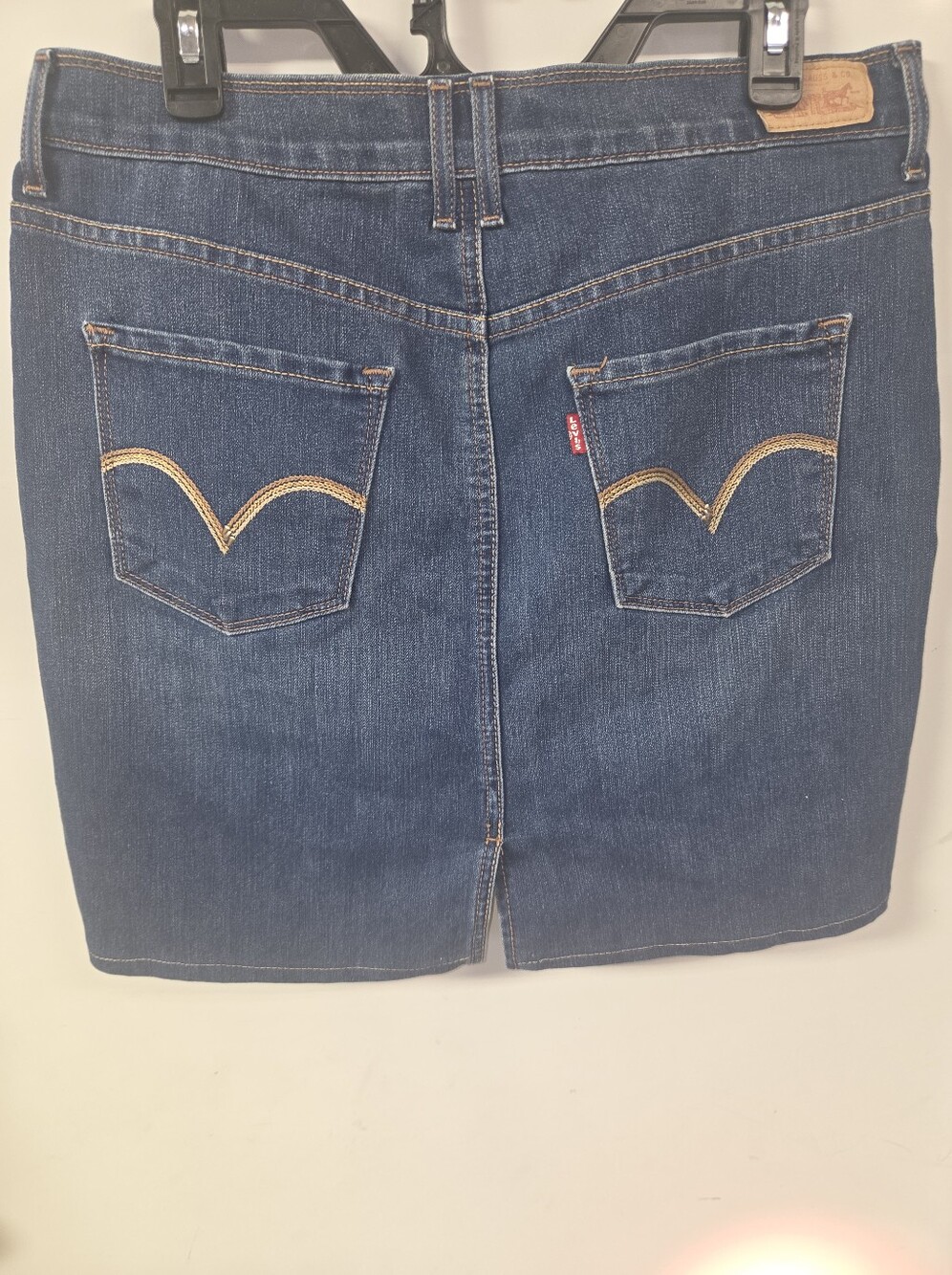Levi's Dark Wash Denim Skirt with Back Pockets